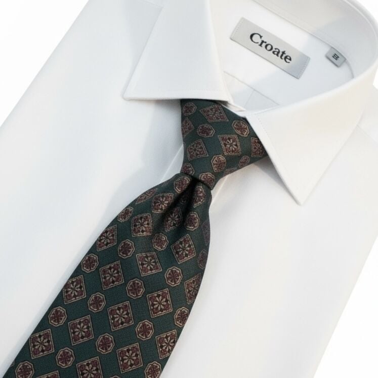 Motif Micro Desenli Koyu Yeşil Kravat – Her Kombine Uyar
