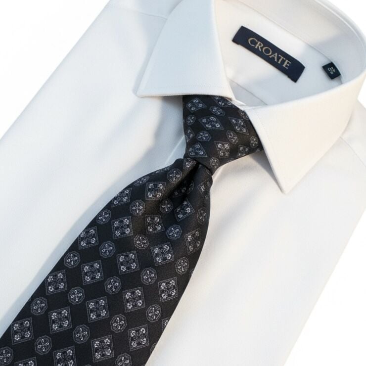 Motif Micro Desenli Siyah Kravat – Her Kombine Uyar